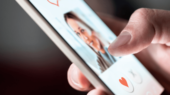 Online Dating: The Virtues and Downsides