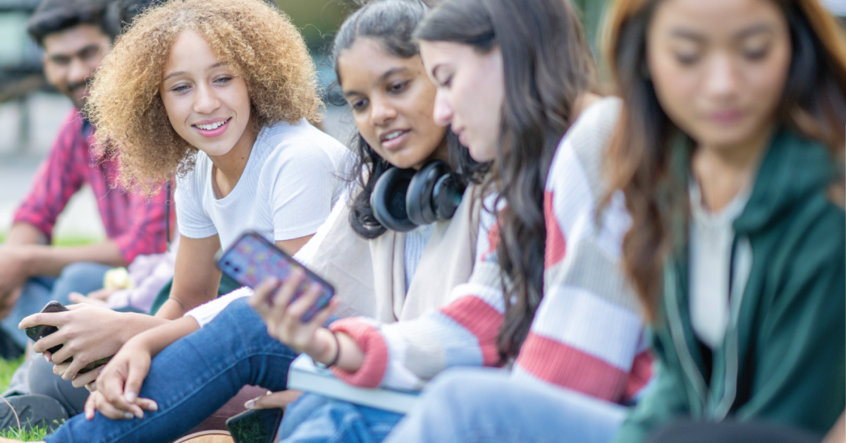 Teens with upbeat friends may have better emotional health