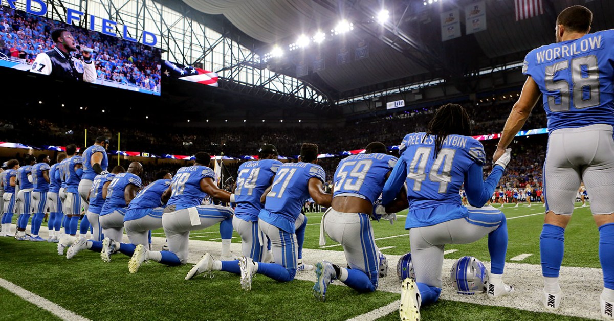 Several N.F.L. Players Protest Racism and Hate as Season Begins - The New  York Times