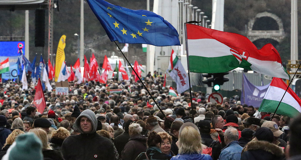 Supporters Of European Populist Parties Stand Out On Key Issues Pew Research Center