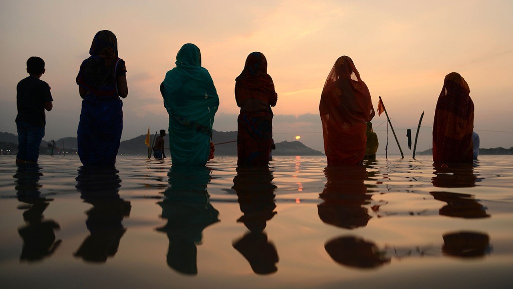 TOPSHOT-INDIA-RELIGION-HINDU-FESTIVAL